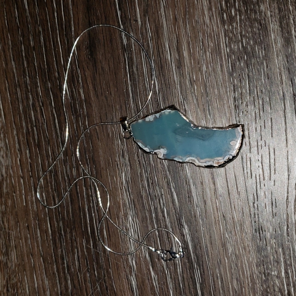 Sliced blue agate pendant silver chain